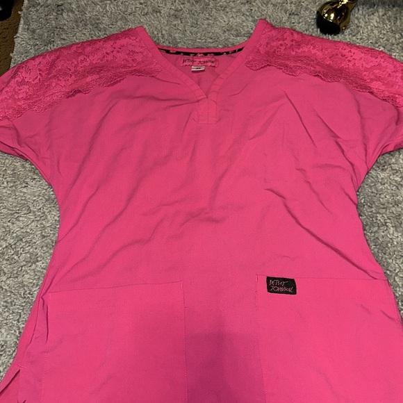 Betsy Johnston XS Pink Scrub Top. Has lace on top. In great condition! Very cute - Picture 6 of 7